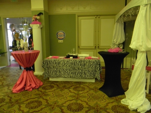 Wedding Party Tables Please contact us for current pricing and availability
